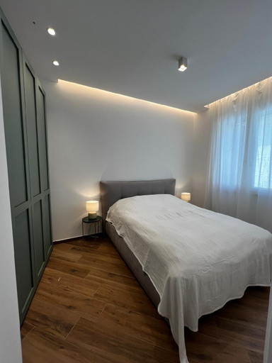 Bedroom 2, Charming apartment in Trani, Barletta-Andria-Trani