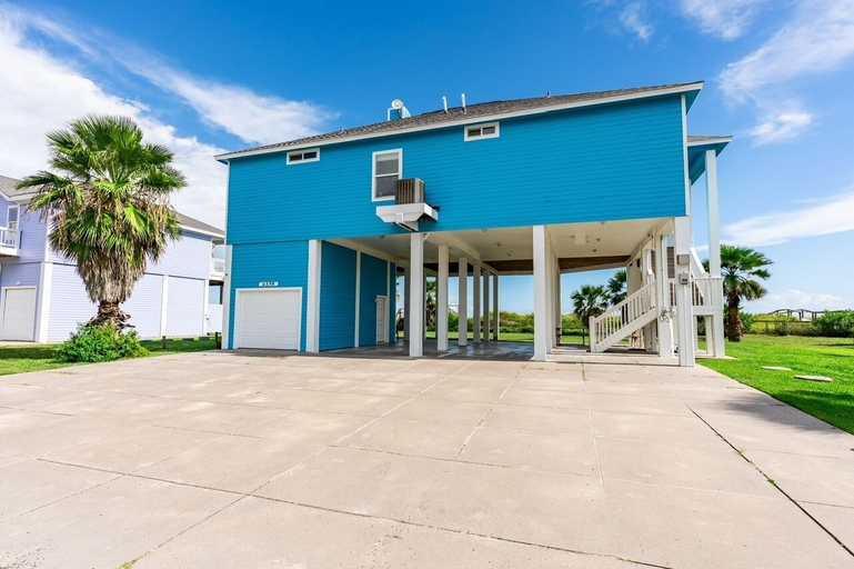 Exterior 3, Casa Azul 3 Bedroom Home, Galveston