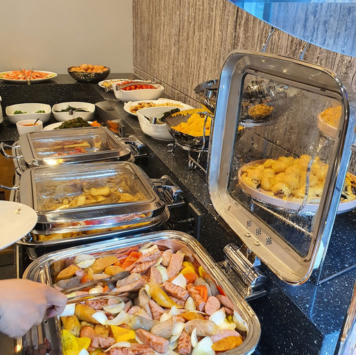 Food & Drinks 5, Stavia Hotel, Gimpo