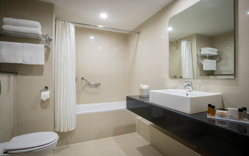 Bathroom, Clayton Hotel & Leisure Club Sligo