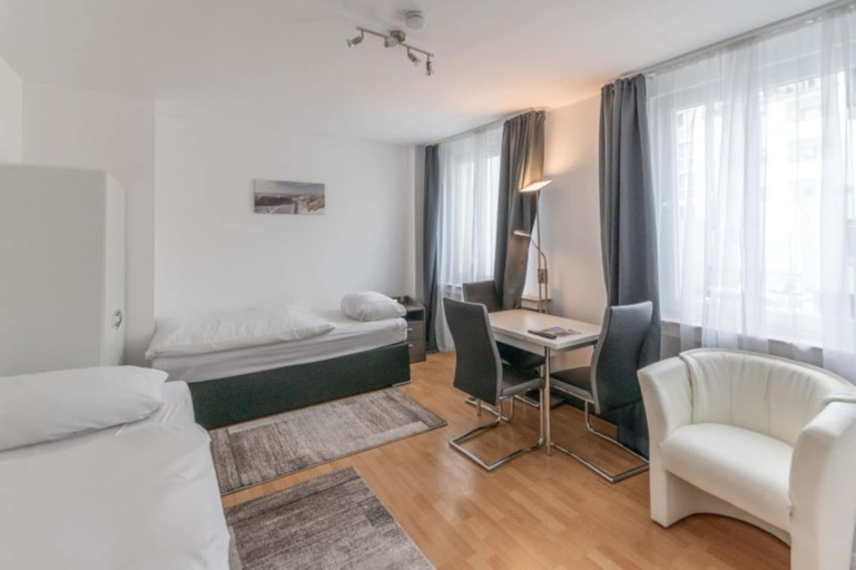 Bedroom 3, Hotel Essen, Essen