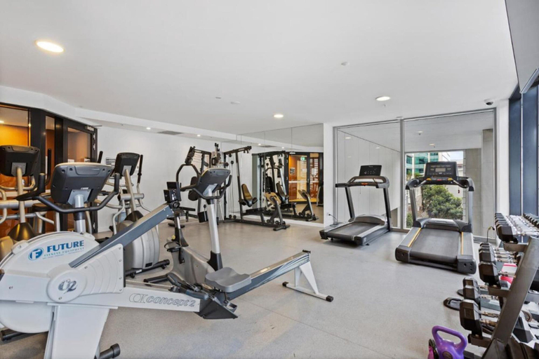 Fitness facility, Contemporary 1-bed With Pool Near Brisbane River, Fortitude Valley