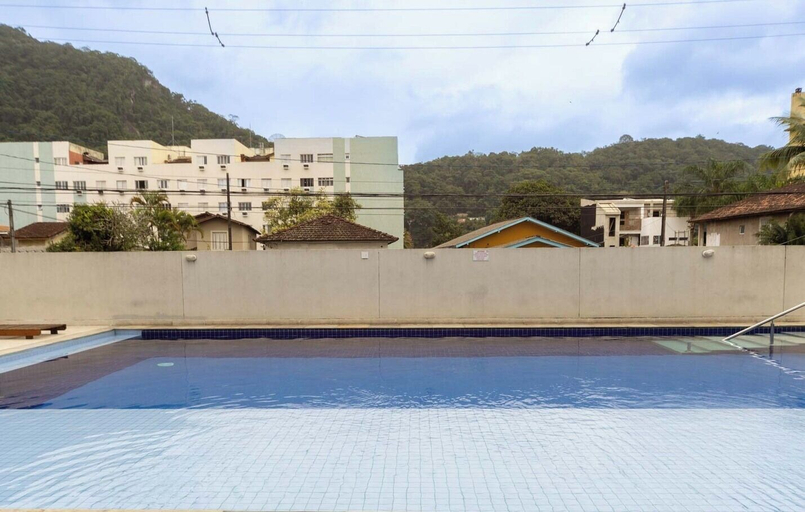 Room 2, Apto c Piscina e Brinquedoteca a 400m da Praia, Guarujá