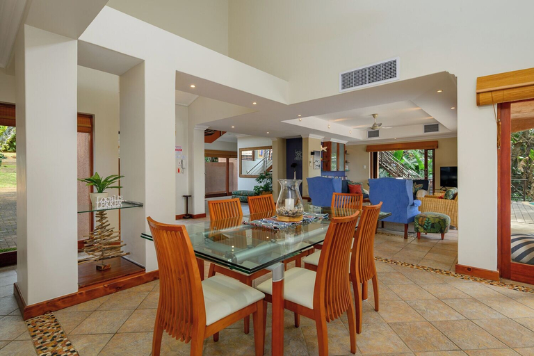 Food & Drinks 5, San Lameer Villa Rentals 11703, Ugu