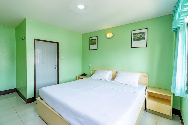 Bedroom 3, Woodlands Inn, Bang Rak