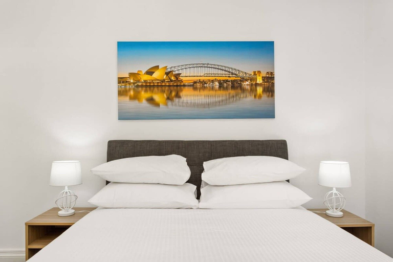 Others 2, Traditional 2-bed Terrace House in Millers Point, Sydney