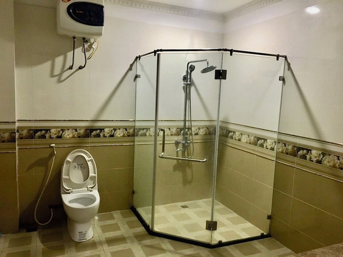 Bathroom, Anh Duong Hostel - by Bay Luxury, Đống Đa