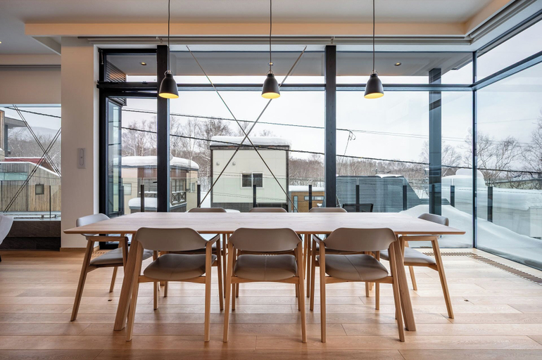 In-room dining, V Residence by H2 Life, Kutchan