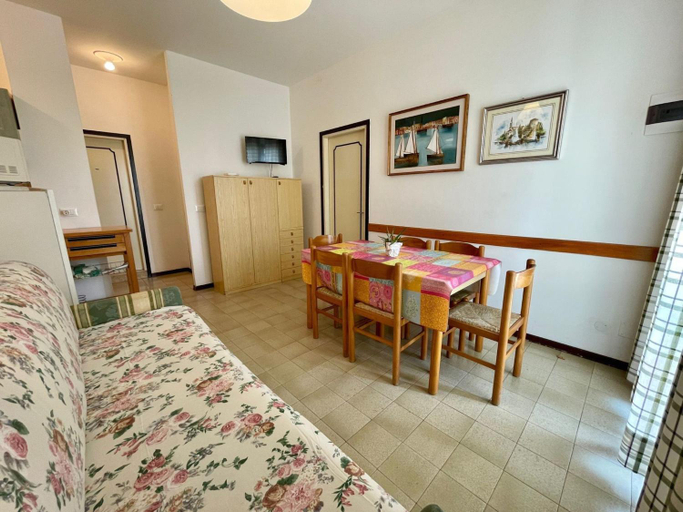 Others 5, Amazing apartment for 6 people with swimming pool, Venezia