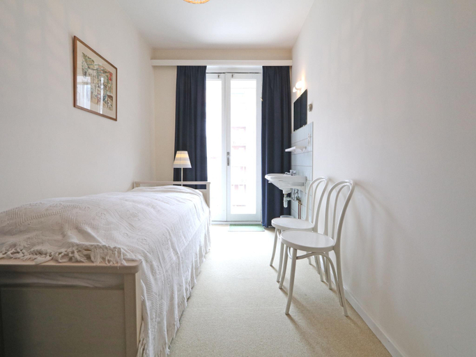 2, Apartment in Knokke by the North Sea, West-Vlaanderen