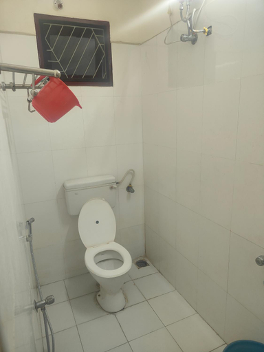 Bathroom 3, Thangam Balaji Guest House - Teynampet, Chennai