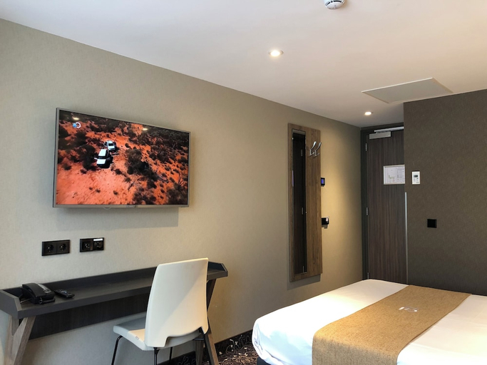 Bedroom 2, XO Hotels Infinity, Amsterdam