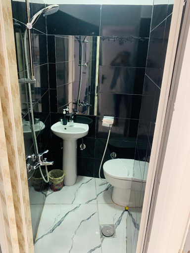 Bathroom 2, NADA - HOTEL, 'Abdin