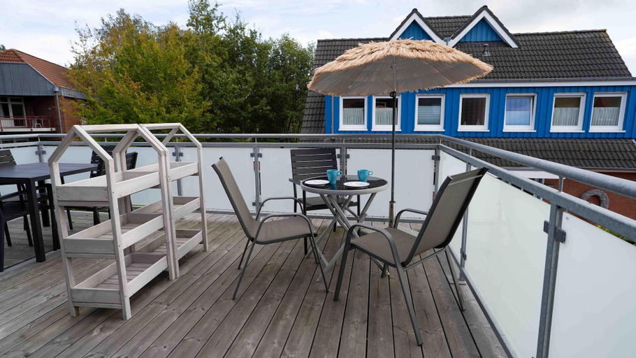 Balcony 3, Helle Ferienwohnung fur Zwei Personen in Bensersiel, Wittmund