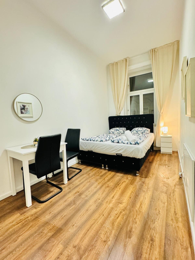 Room 4, Affordable 5BR Apartment Atzgersdorf, Wien