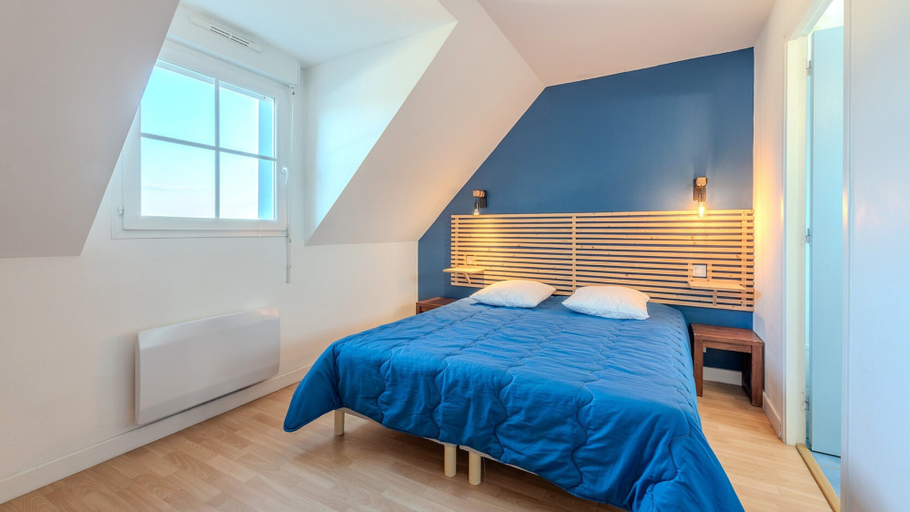 Room 3, T. de Pentrez Ndeg01 - 2P4, Finistère