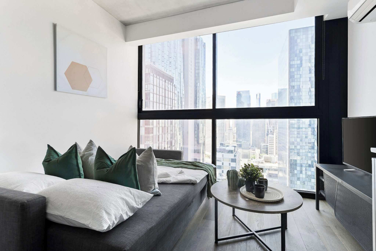 Interior 4, Pet-friendly Stylish 2BR Apt, Panoramic City Views, Melbourne