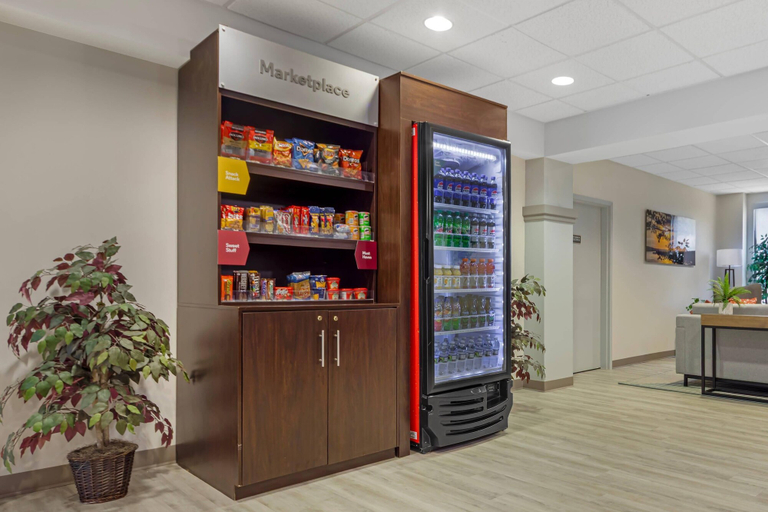 Food & Drinks 5, Comfort Suites Lewisburg near University, Union