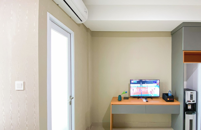 Others 5, Warm And Cozy Living Studio Apartment At B Residence, Tangerang Selatan