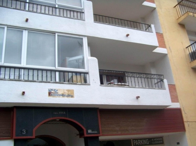 2, Cozy apartment with furniture, Girona