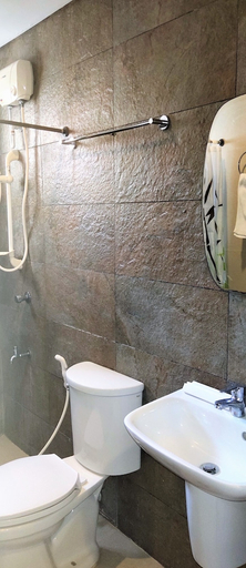 Bathroom, Campion's Place, Malay