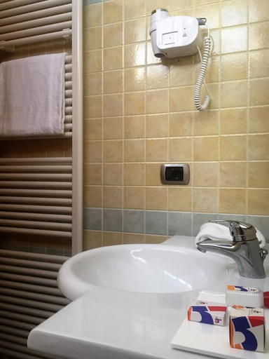 Bathroom 4, Rubicone Hotel, Forli' - Cesena