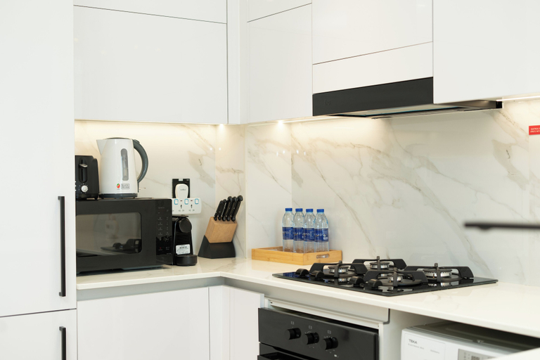 Private kitchen 3, PVH - Cozy 1BR - Binghatti House, Dubai
