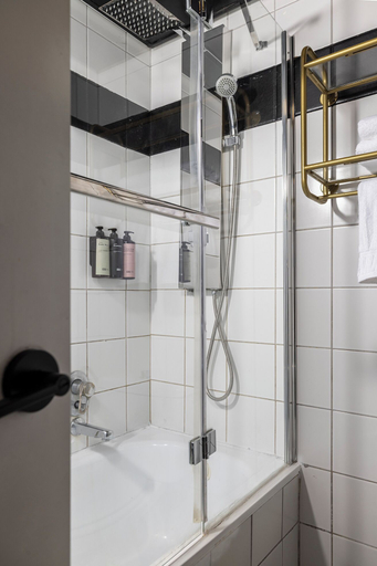 Bathroom 5, EVE by Adam Hotels