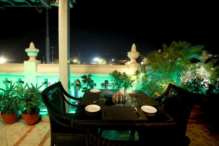 Food & Drinks 5, Palace on Ganges, Varanasi