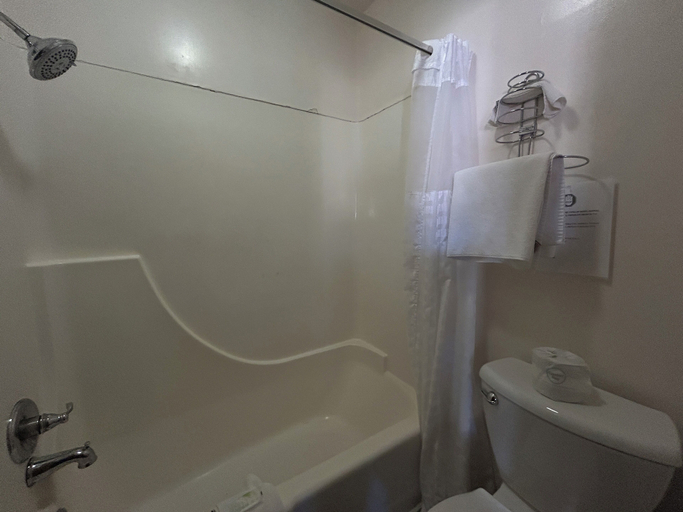 Bathroom 3, Big 12 Motel Broken Bow Ne, Custer