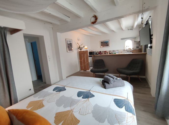 Bedroom 4, Atelier des sens 89, Yonne