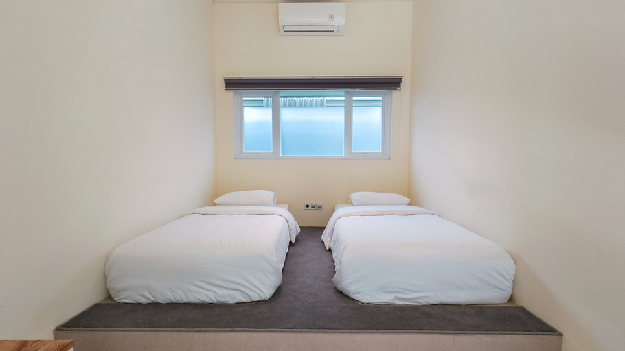 C Family Hotel Room Type - Classic Studio Twin