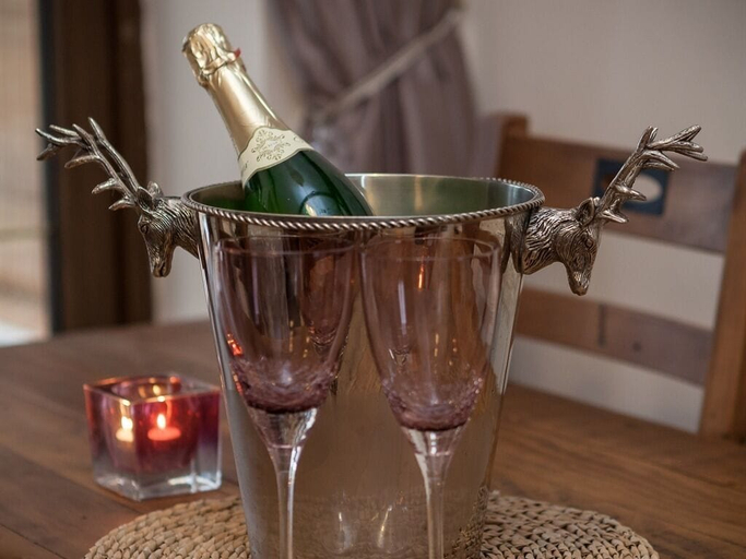 Food & Drinks, Skipbridge Farm Cottages, North Yorkshire