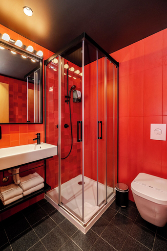 Bathroom 4, Basic Braga by Axis, Braga