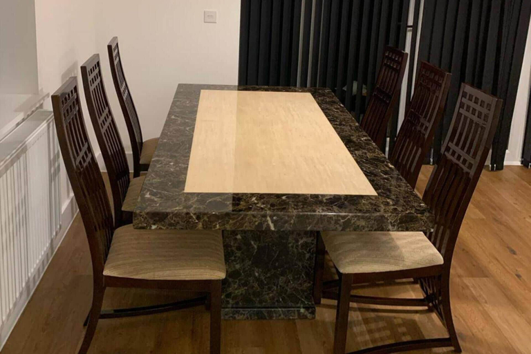 Dining 5, 4bed House - Direct Links Into Central London, Thurrock