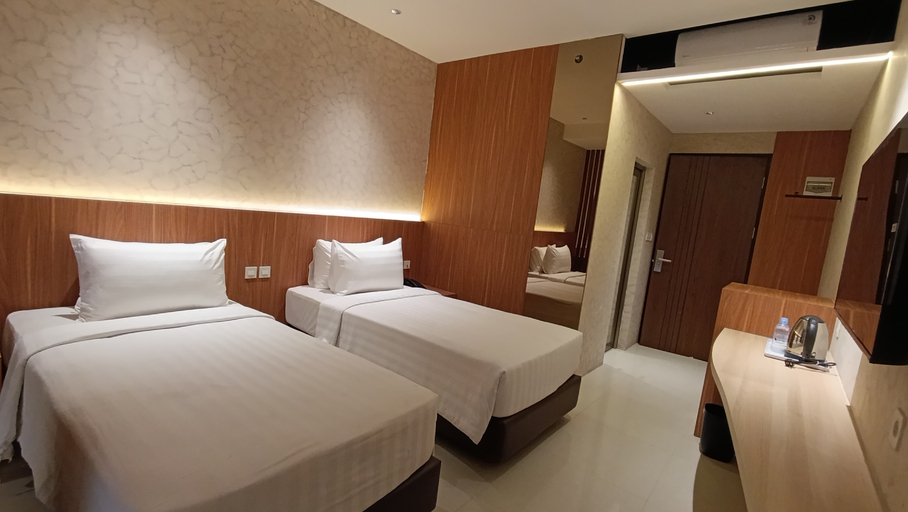 Others 5, WYNS Hotel Bandung, Bandung