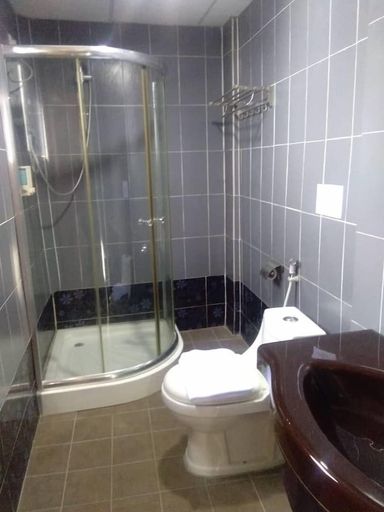 Bathroom 4, Hotel Mewah Impiana, Kota Bharu