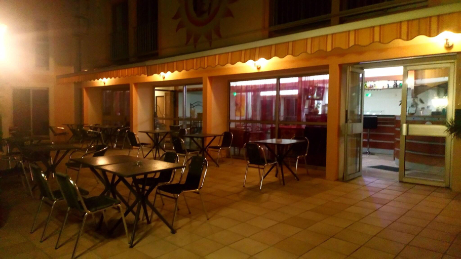 Food & Drinks 5, Hotel Helios, Hérault