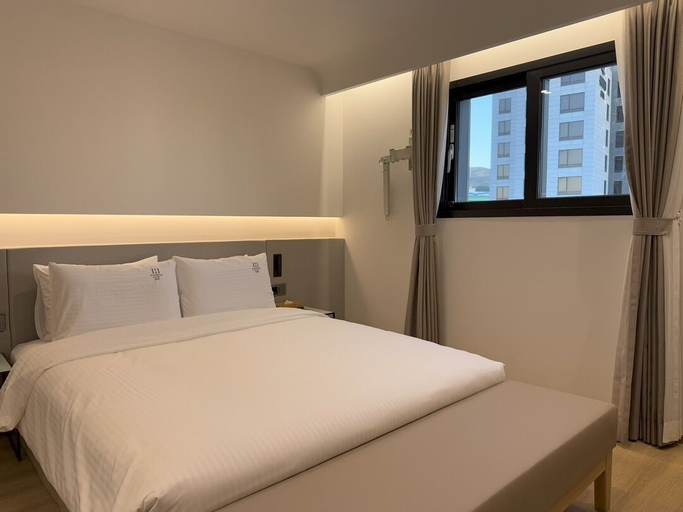 Bedroom 3, H AVENUE SONGJEONG, Haeundae