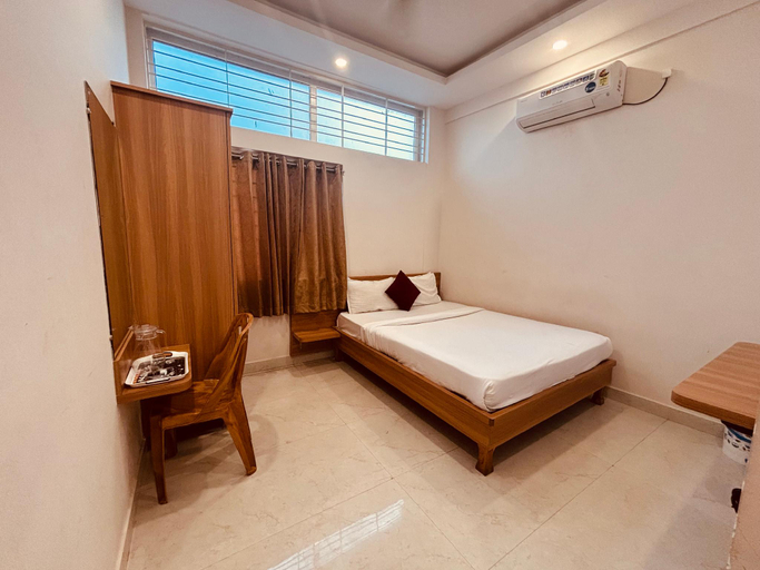 Bedroom 4, Seema palace inn, Mysore