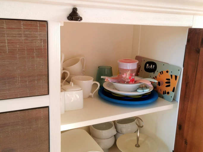 Private kitchen 5, Inviting Bungalow With Private Garden, Zijpe