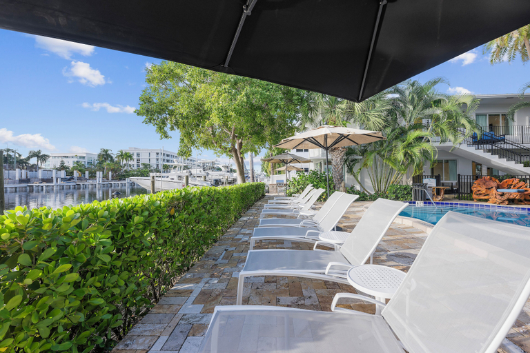 Food & Drinks 4, Isle of Venice, Broward