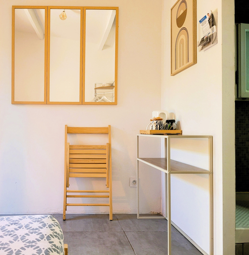 Bedroom 4, Allegria Nimes, Gard