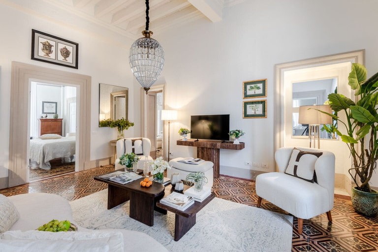 Room 3, The Fresco Tale a Charming 3 Bedrooms Apartment, Lucca