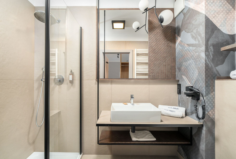 Bathroom, AQUA Resort by Bel Mare, Kamień