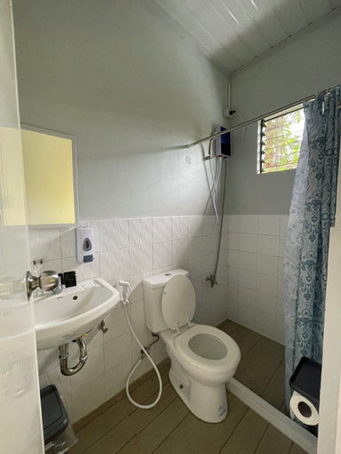 Bathroom 4, BC Lodge, Puerto Princesa City