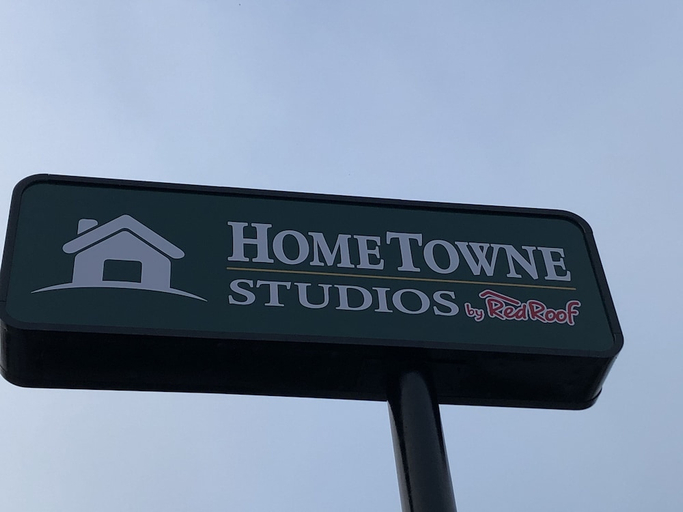 Exterior & Views, HomeTowne Studios San Antonio E - Near at&T Center, Bexar