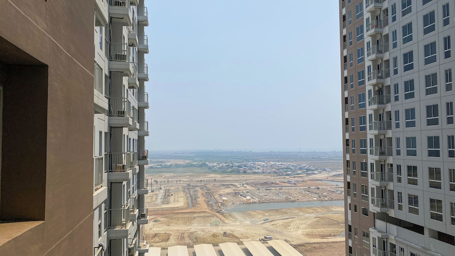 Exterior & Views, Minimalist And Cozy Studio At Tokyo Riverside Pik 2 Apartment, Tangerang
