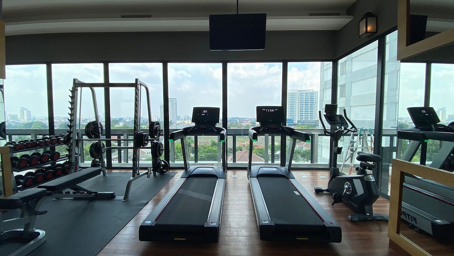 Gym, Stunning and Comfortable 2Br Samara Suites Apartment, South Jakarta