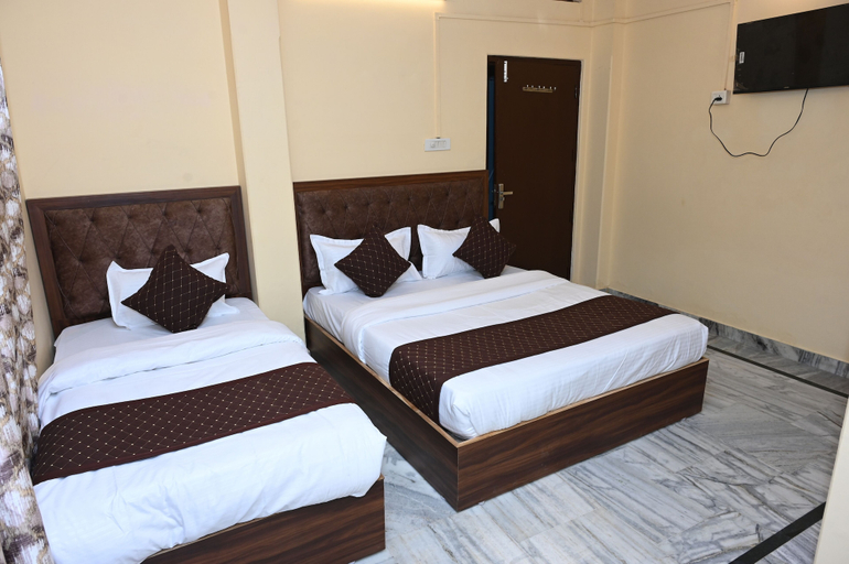 Room 3, Hotel Heritage, Varanasi